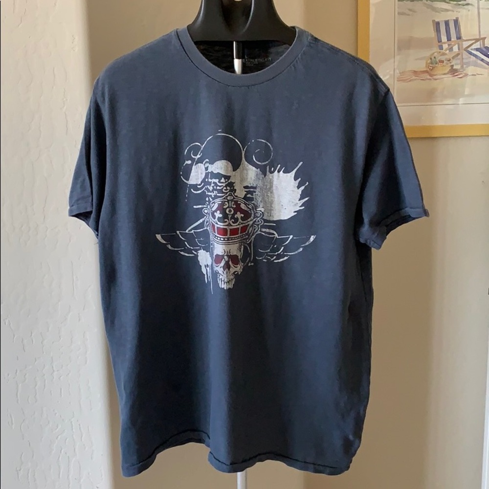 GAP Athletic Fit Scull, Wings & Crown T Shirt SZ L